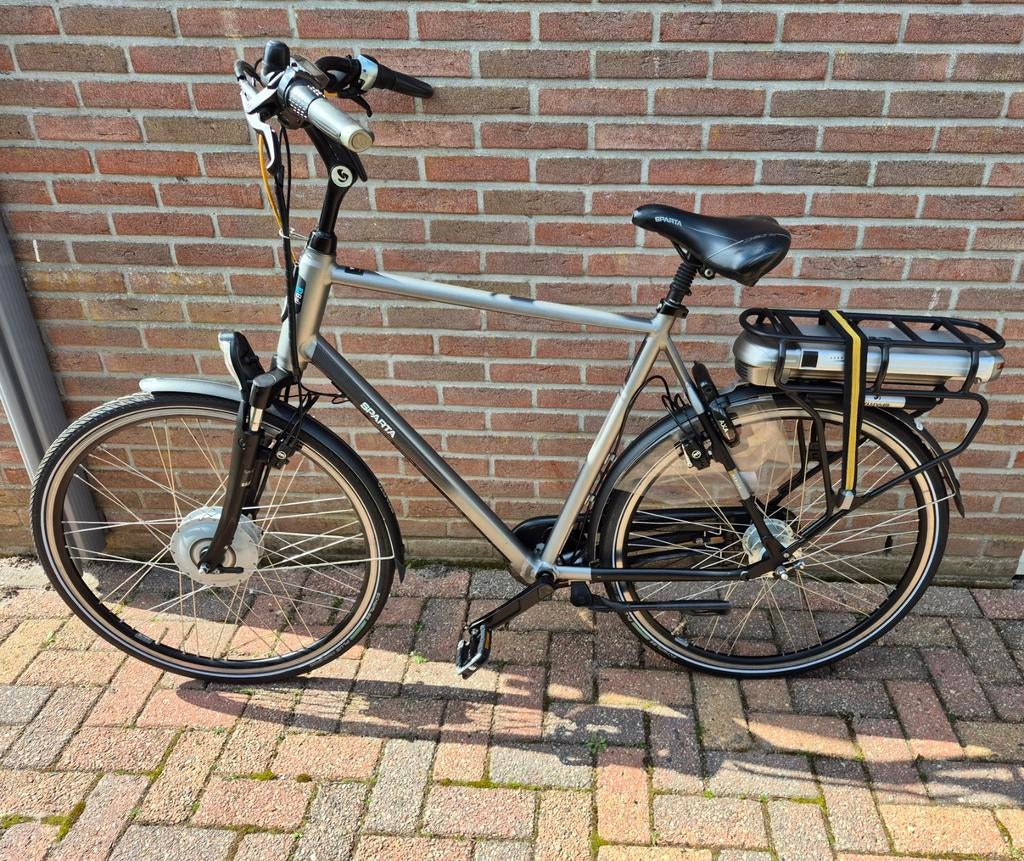 Sparta F8E elektrische herenfiets 61cm 500wh Nieuwstaat!, Fietsen en Brommers, Ophalen, Sparta, Zo goed als nieuw, 59 cm of meer