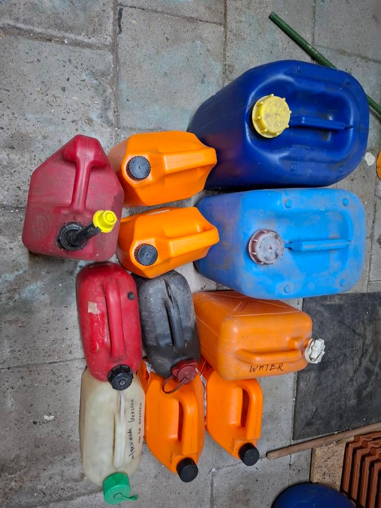 Brandstofcans, benzinecans, Ophalen of Verzenden