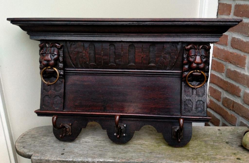 Antiek Houten Mechelse Leeuwenkop Kapstok - 3 Kapstokhaken, Wandkapstok, Ophalen of Verzenden, Zo goed als nieuw, Minder dan 100 cm