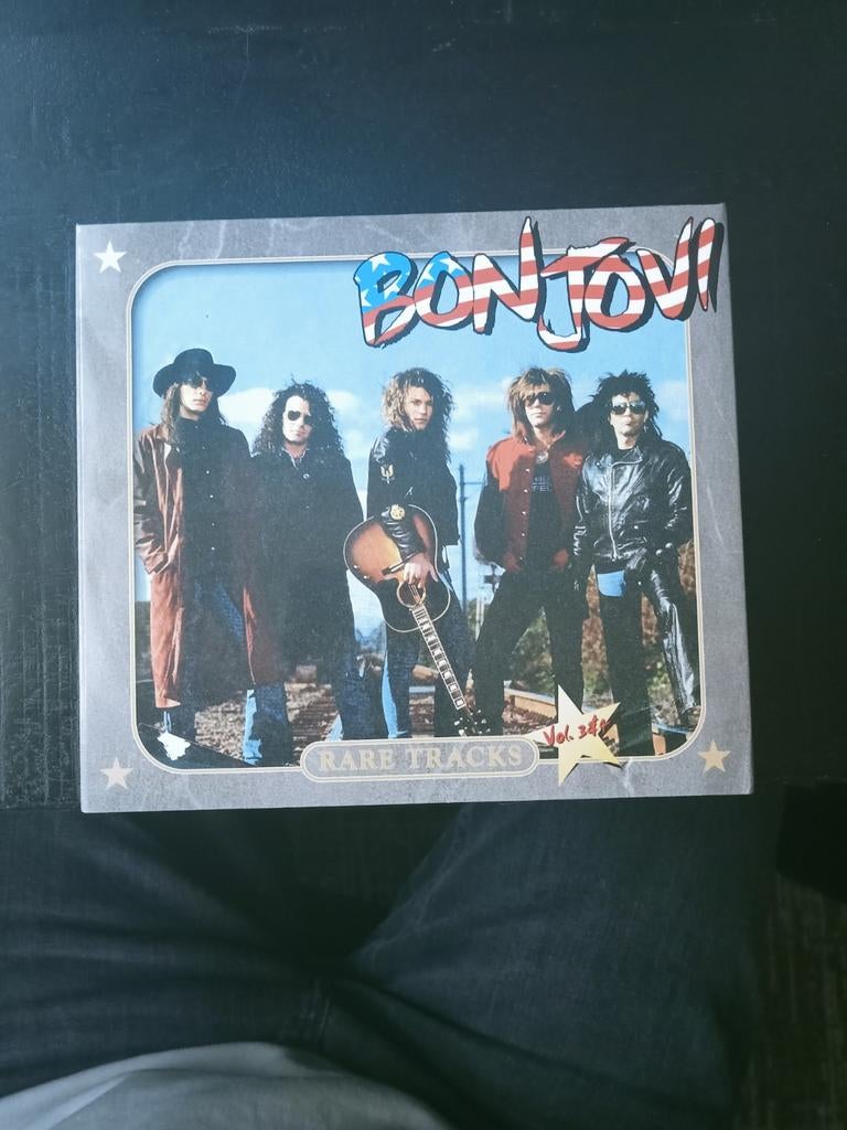 Bon Jovi - Rare Tracks Vol. 3 & 4 CD Box Set, Cd's en Dvd's, Cd's | Rock, Ophalen of Verzenden, Zo goed als nieuw, Poprock
