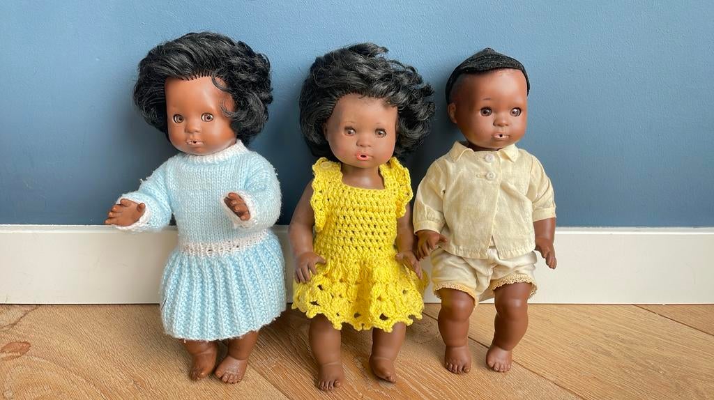 Schildkrot 3 donkere poppetjes, Ophalen of Verzenden, Gebruikt, Pop