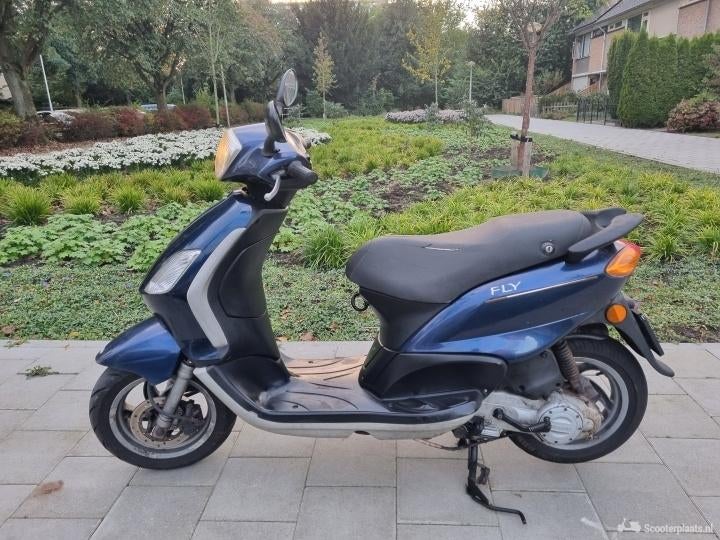 Piaggio Fly 2007 2takt (60km/pu) Donker blauwe kleur, Gebruikt, Ophalen of Verzenden, Fly, Benzine
