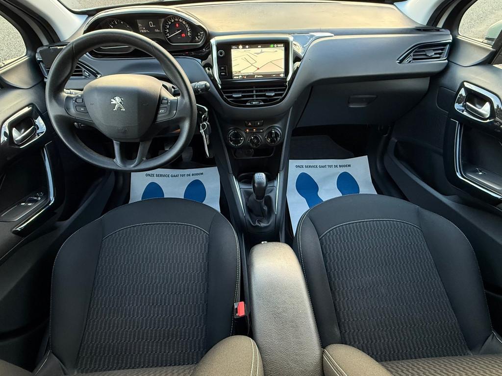 Peugeot 208 1.2 PureTech Blue Lion - XENON - NAVI - PARK SEN, Auto's, Voorwielaandrijving, Stof, Gebruikt, 1199 cc