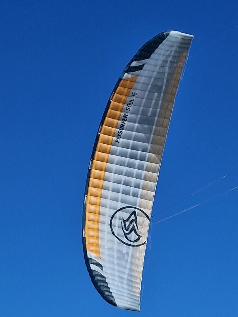 Flysurfer Soul 2 15m - Zo goed als nieuw, Watersport en Boten, Kitesurfen, Geen board, Ophalen of Verzenden, Zo goed als nieuw