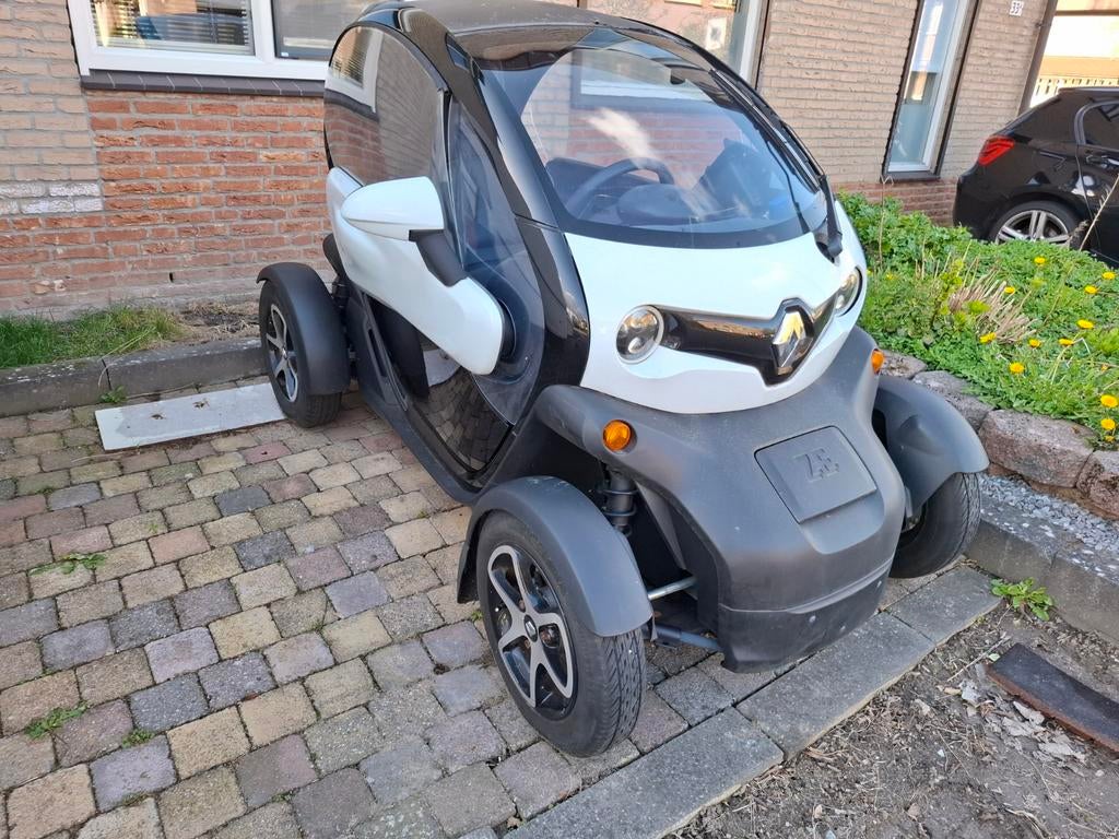 Renault Twizy 80 Technic 2016 3300km! Koopaccu, Automaat, Achterwielaandrijving, 400 kg, Zwart