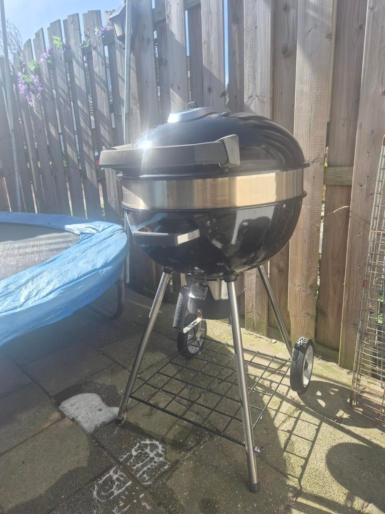 Napoleon houtskoolbarbecue met wielen, Tuin en Terras, Houtskoolbarbecues, Ophalen, Gebruikt, Napoleon