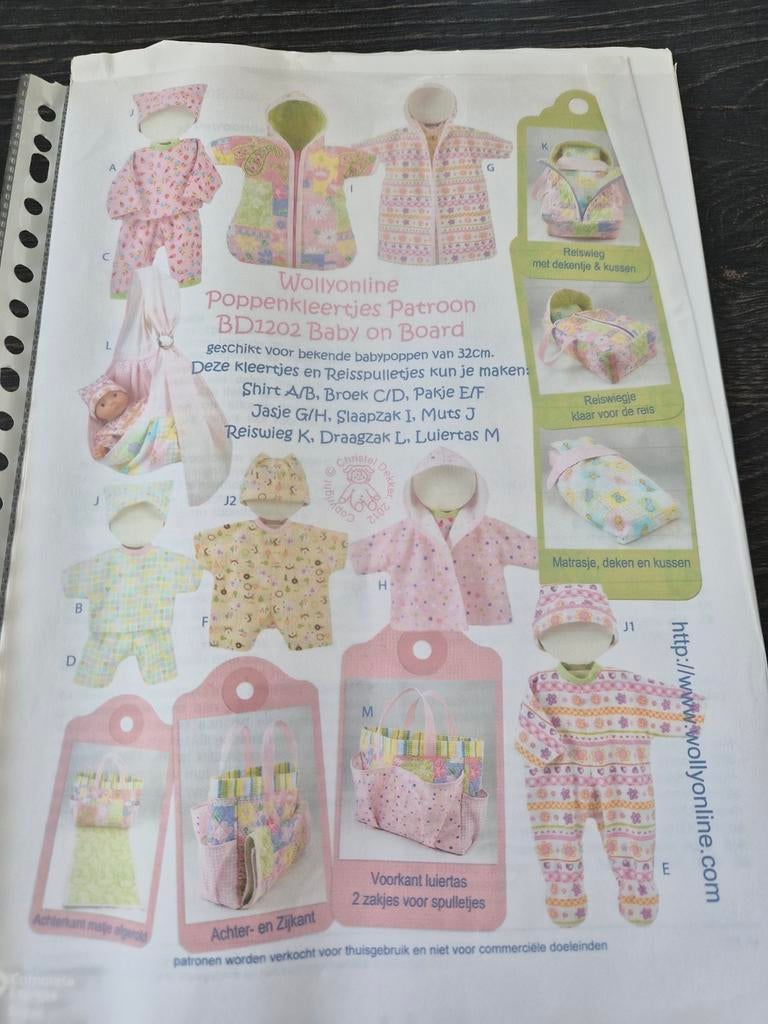 Wollyonline Poppenkleertjes Patroon BD1202 Baby on Board, Ophalen of Verzenden, Nieuw, Bouwen