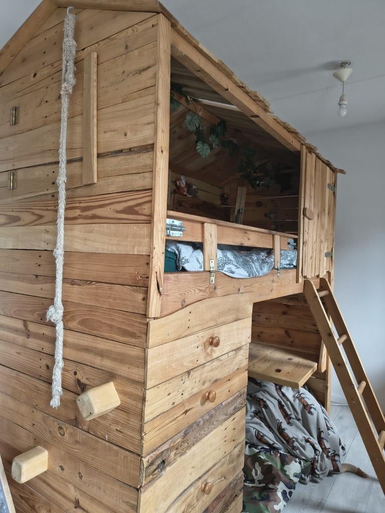 Stoere avontuurlijke houten hoogslaper, Ophalen, 180 cm of meer, 85 tot 100 cm