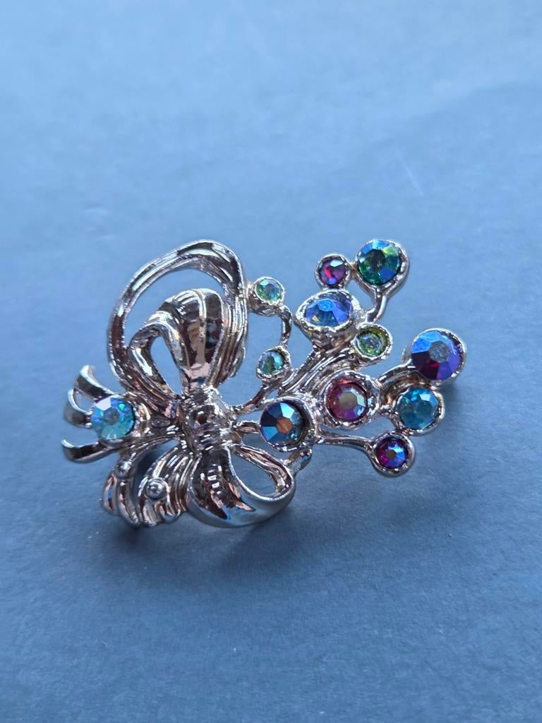 oude broche, Sieraden, Tassen en Uiterlijk, Broches, Overige materialen, 4 tot 7 cm, Verzenden, Zo goed als nieuw