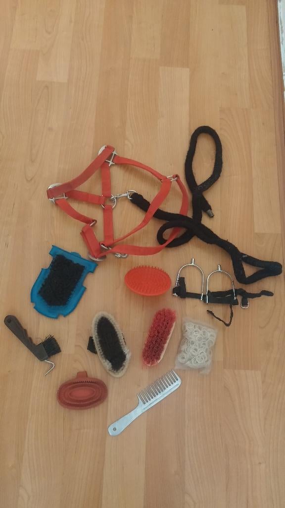 Paarden poetsspullen, Dieren en Toebehoren, Paarden en Pony's | Overige Paardenspullen, Ophalen, Zo goed als nieuw, Overige soorten