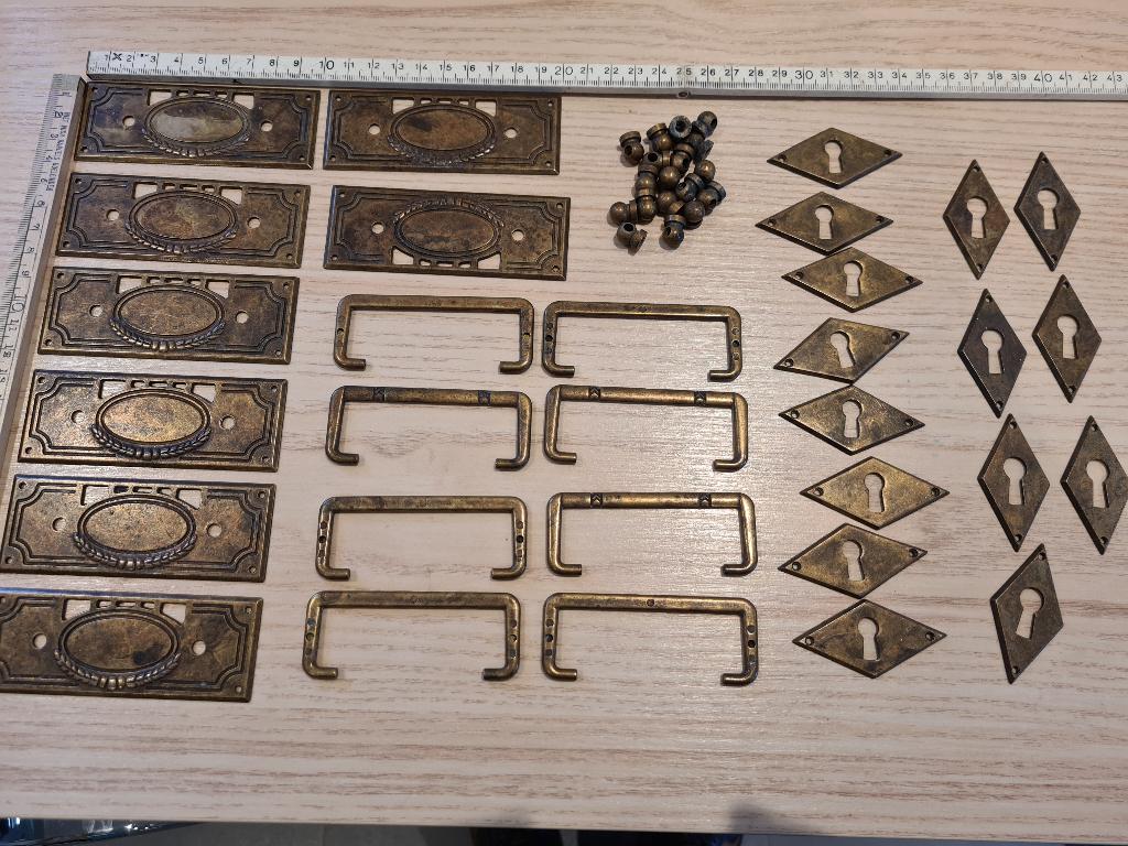 Antiek meubelbeslag, Ophalen of Verzenden