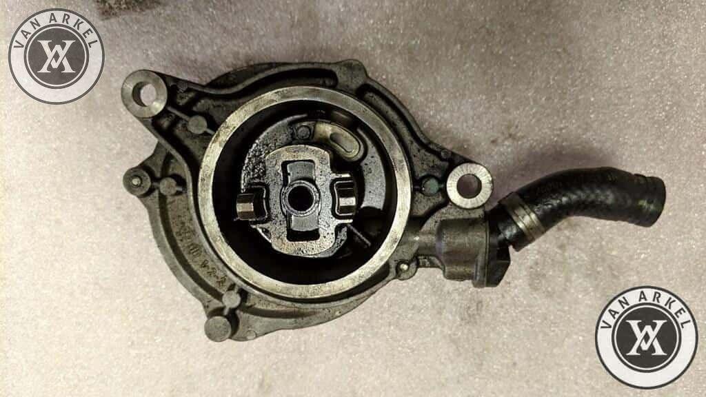 Bmw 1 2 3 4 5 6 Serie E87 E90 E60 E63 E65 E83 E70 M57 Vacuum, Gebruikt, -, -, Ophalen of Verzenden