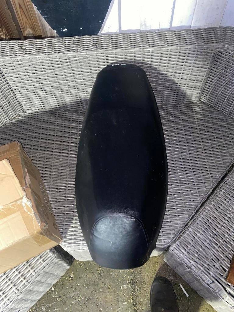 Sym orbit 2 buddybak met zadel, Ophalen, Zo goed als nieuw, Zadel