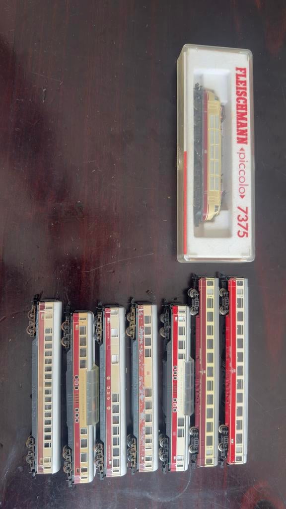 Fleischmann piccolo 7375 Br103 + wagons met verlichting, Hobby en Vrije tijd, Modeltreinen | N-Spoor, Gelijkstroom, Fleischmann