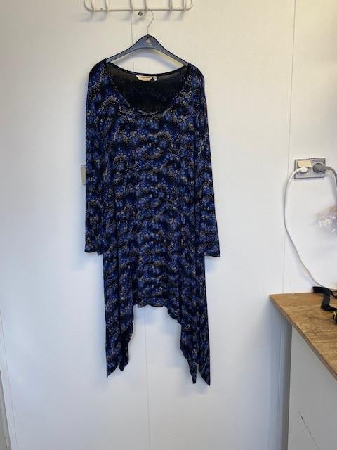 Tuniek Melli Mel zwart/blauw/offwhite 5 - 56/58?, Kleding | Dames, Overige kleuren, Blouse of Tuniek, Ophalen of Verzenden, Zo goed als nieuw