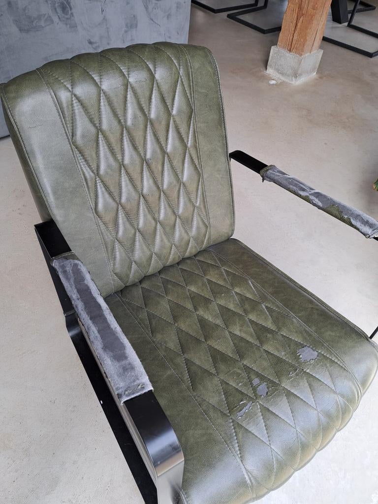 Gratis stoel. Zit goed, bekleding is alleen beschadigd., Huis en Inrichting, Ophalen, Gebruikt, Eén