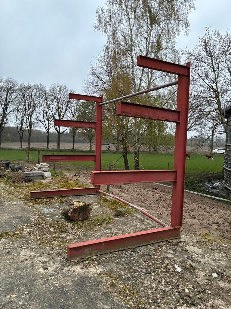 Draagarmstelling voor zware materialen, Ophalen