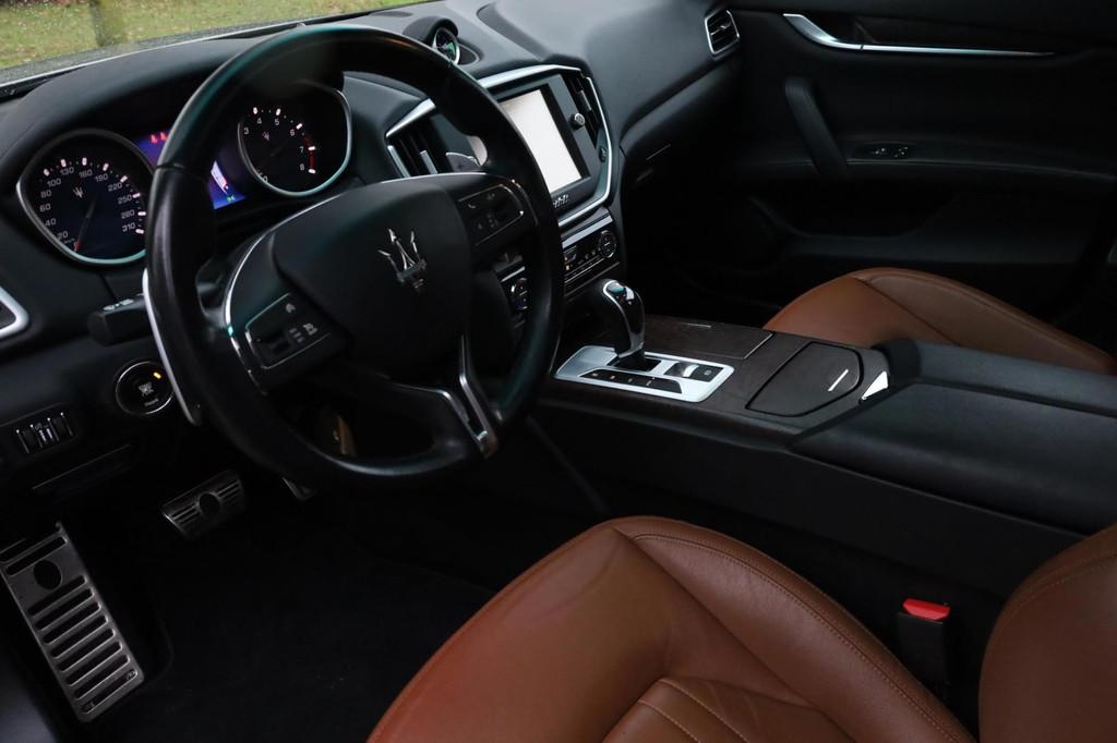 Maserati Ghibli 3.0 BI-TURBO Aut. | Slechts 97.000KM | Panor, Auto's, Automaat, Euro 5, Achterwielaandrijving, Gebruikt