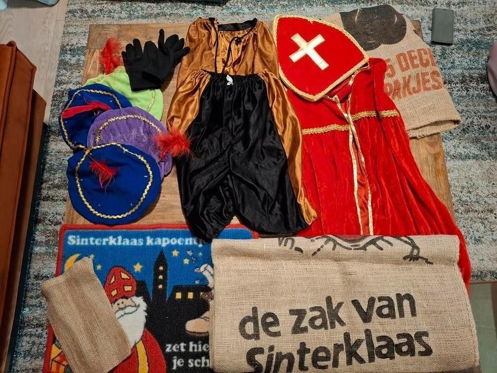 Sint en Piet verkleed spullen, Diversen, Sinterklaas, Ophalen, Gebruikt