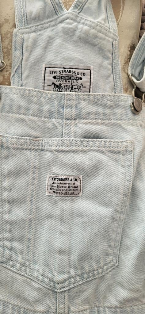 Levi's relaxed fit dames tuinbroek - maat S, nieuwstaat, Blauw, Ophalen of Verzenden, Zo goed als nieuw, W28 - W29 (confectie 36)