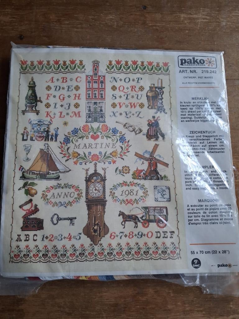 Borduurpakket van PAKO. Merklap., Hobby en Vrije tijd, Borduren en Borduurmachines, Ophalen of Verzenden, Nieuw, Handborduren