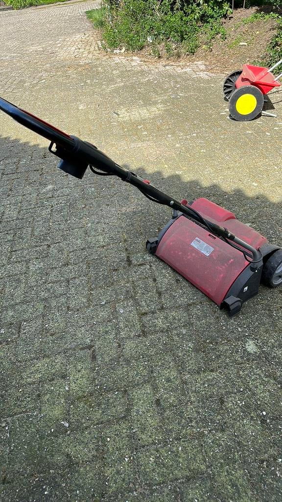 Verticuteermachine, Tuin en Terras, Verticuteermachines, Ophalen of Verzenden, Zo goed als nieuw, Elektrisch