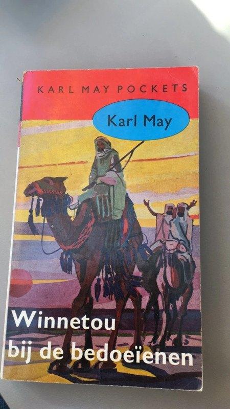 Winnetou bij de bedoeïenen van karl may uit, Ophalen of Verzenden, Zo goed als nieuw