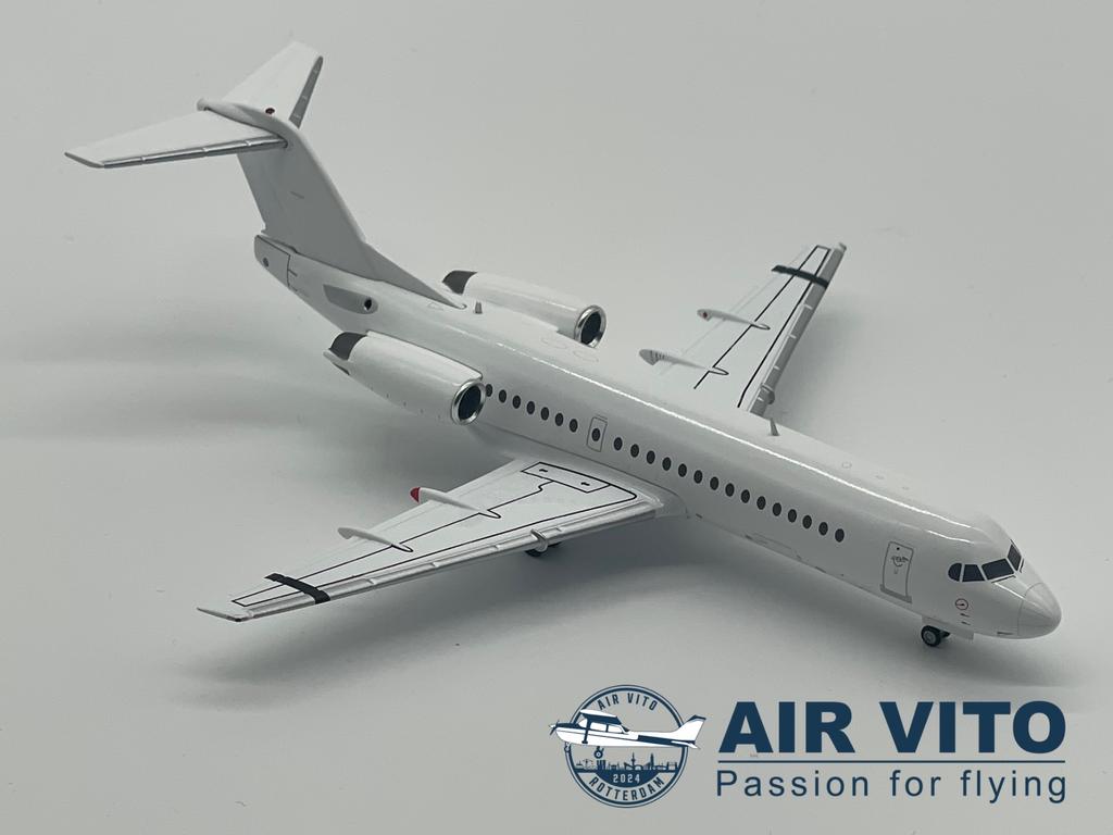 Jc wings 1:200 fokker 70 diecast schaalmodel 1/200, Verzamelen, -, A, Ophalen of Verzenden, Zo goed als nieuw