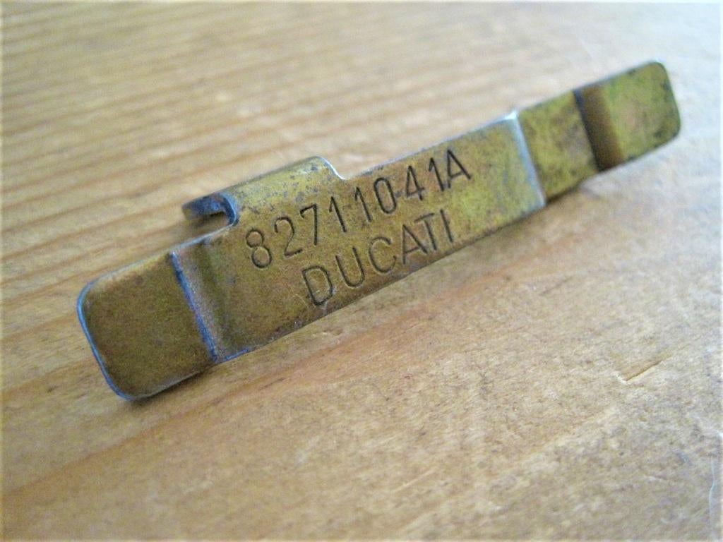 DUCATI Plaatje Houder Monster SS 600 82711041A, Ophalen of Verzenden