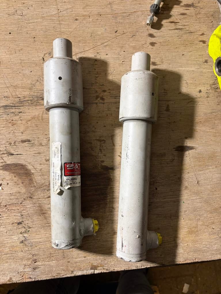2x nieuwe hydrauliek cilinder - enkelwerkend - EPL30-200C, Ophalen of Verzenden, Nieuw