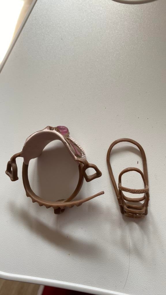 Zadel en hoofdstel voor schleich paard, Ophalen of Verzenden, Zo goed als nieuw