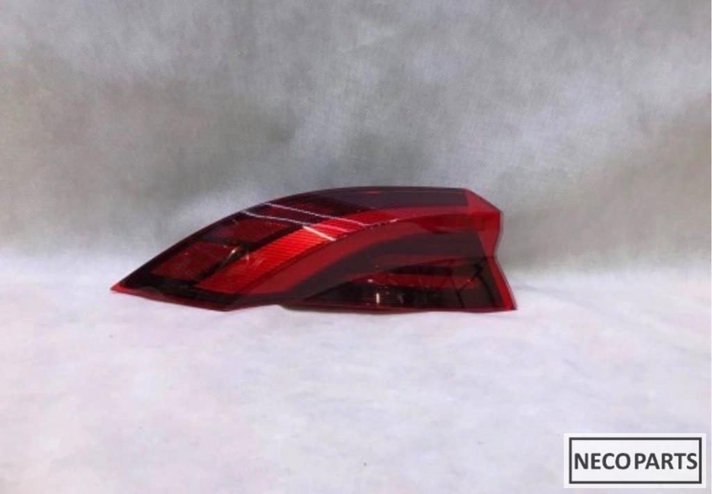 MASERATI GRECALE LED ACHTERLICHT ORIGINEEL ALLES LEVERBAAR!!, Maserati, Gebruikt, -, -