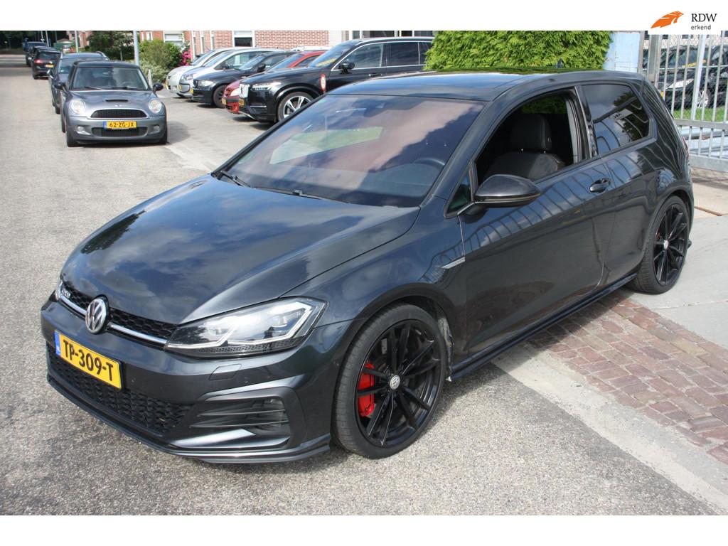 Volkswagen Golf 2.0 TDI GTD 7.5 handgeschakeld 3-deurs full, Voorwielaandrijving, Gebruikt, Alcantara, 23 km/l