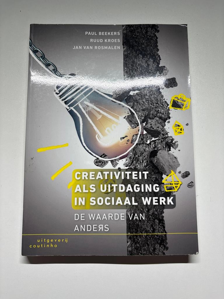 Creativiteit als uitdaging in sociaal werk, Ophalen of Verzenden, Zo goed als nieuw, HBO