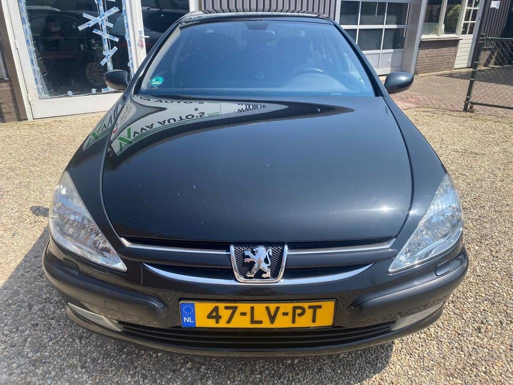 Peugeot 607 2.2 16V AUT 2003 Zwart, 2230 cc, 4 cilinders, 157 pk, Zwart