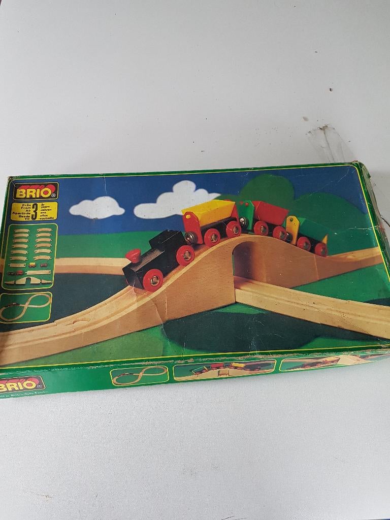 brio houten trein, compleet in orginele doos.33125, Ophalen of Verzenden, Zo goed als nieuw
