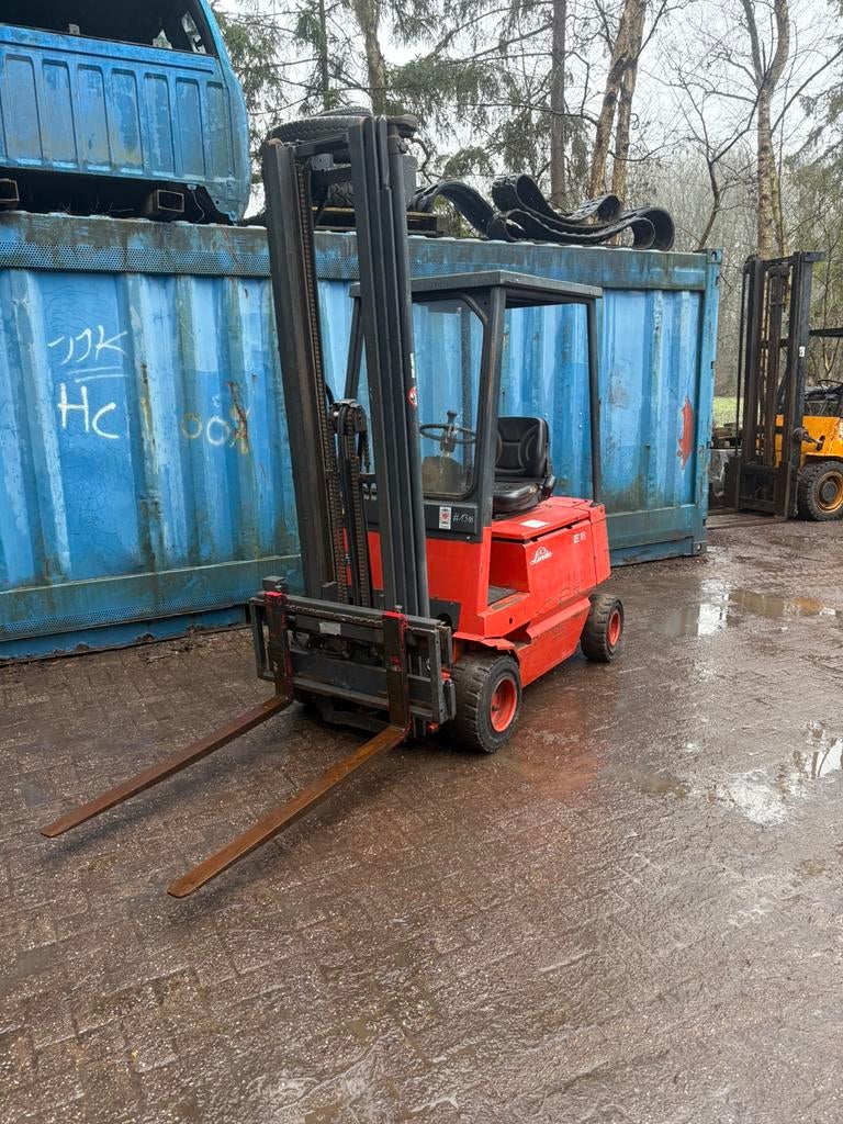 Linde heftruck onderdelen., Ophalen