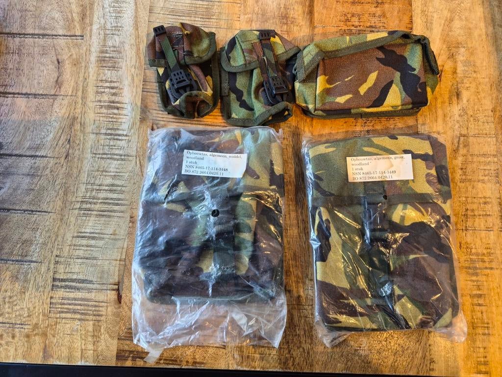 Opbouw tasjes voor ops vest, Ophalen of Verzenden, Landmacht, Nederland, Kleding of Schoenen