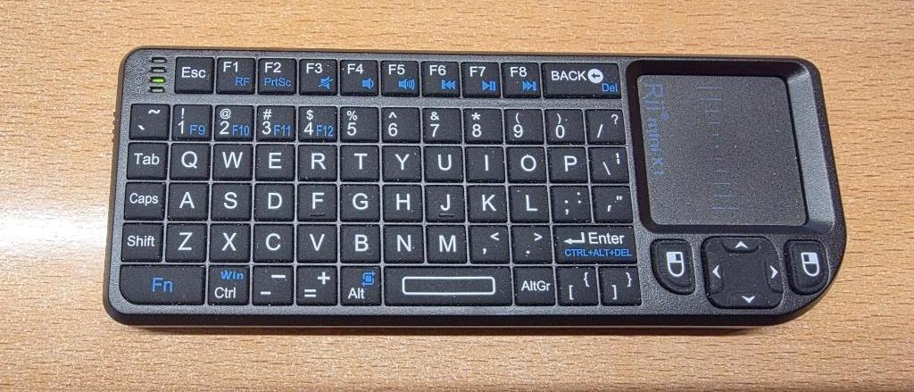RII Mini toetsenbord X1 RT-MWK01 met touchpad en muis in 1, Computers en Software, Toetsenborden, Ophalen of Verzenden, Zo goed als nieuw