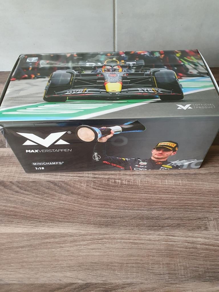 Max verstappen RB18 winnaar Hongarije 2022 schaal 1/18, Verzenden, Nieuw, Formule 1