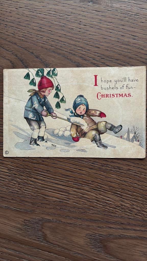 Kerst. Kinderen spelen in sneeuw.Sneeuwballen, Ophalen of Verzenden, Gelopen, Kinderen