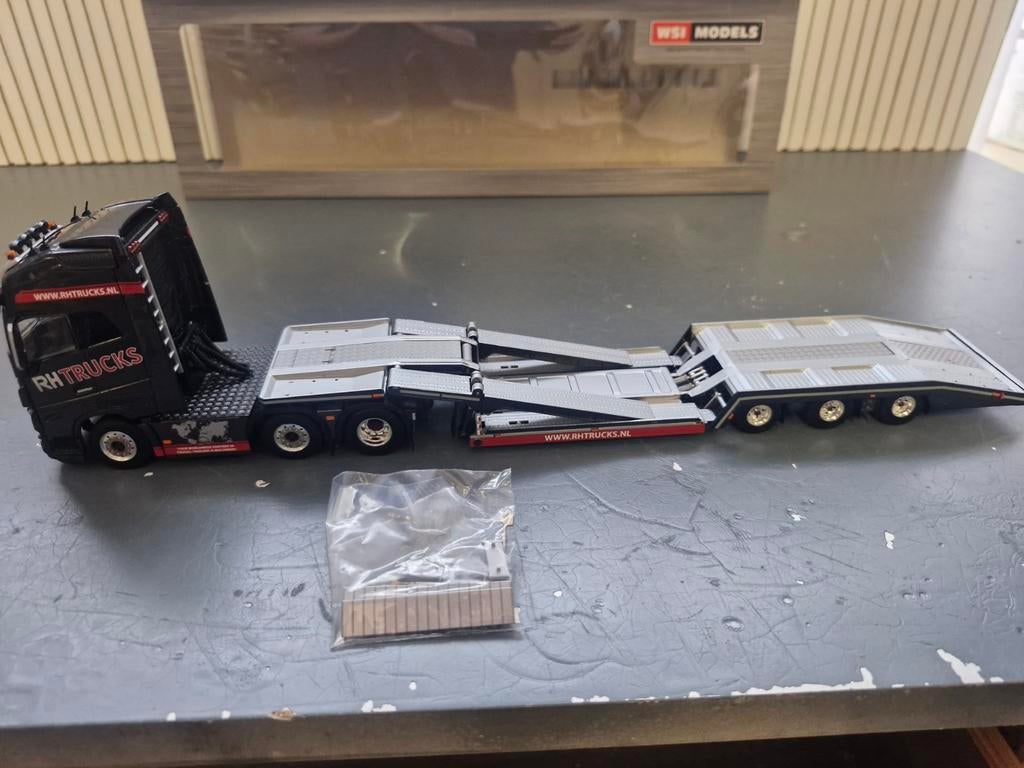 Volvo FH6 met truck transporter wsi RH trucks, Ophalen of Verzenden, Nieuw, Bus of Vrachtwagen, Wsi