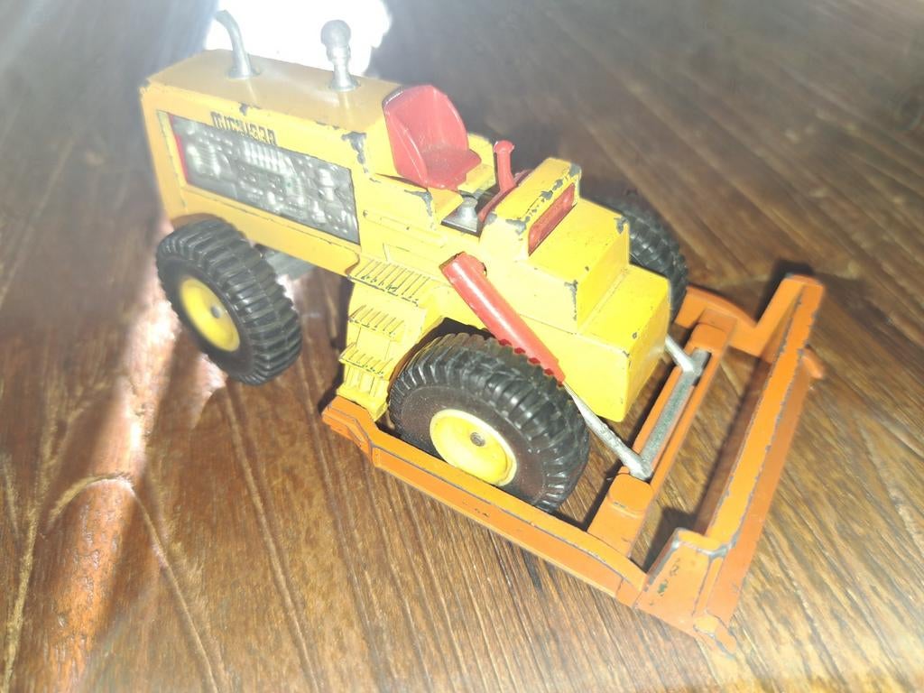 Siku v serrie  326.    Bulldozer, Ophalen of Verzenden, Gebruikt, Bus of Vrachtwagen, SIKU