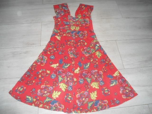 Lien & Giel; Leuke gebloemde jurk; maat S, Ophalen of Verzenden, Knielengte, Maat 36 (S), Gedragen