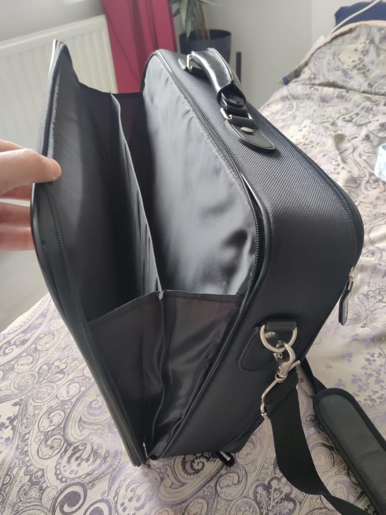 Nieuw: BTO Notebooks laptoptas - Zwart, Computers en Software, Ophalen of Verzenden, 17 inch of meer, Nieuw, Schoudertas