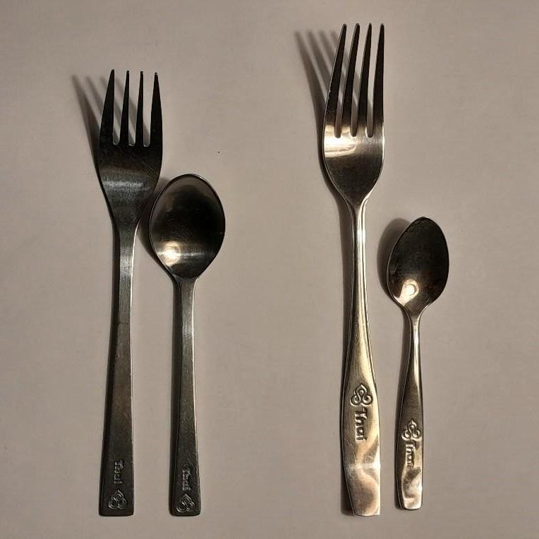 Thai, divers bestek, Verzamelen, Luchtvaart en Vliegtuigspotten, Ophalen of Verzenden, Gebruikt, Overige typen