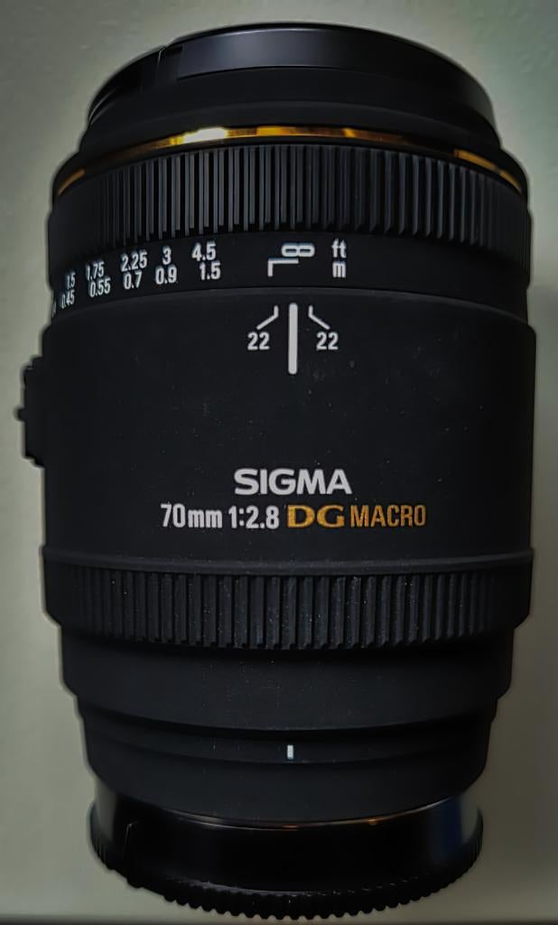 Sigma 70mm f/2.8 EX DG Macro - Sony A Fit, Ophalen of Verzenden, Zo goed als nieuw, Macrolens