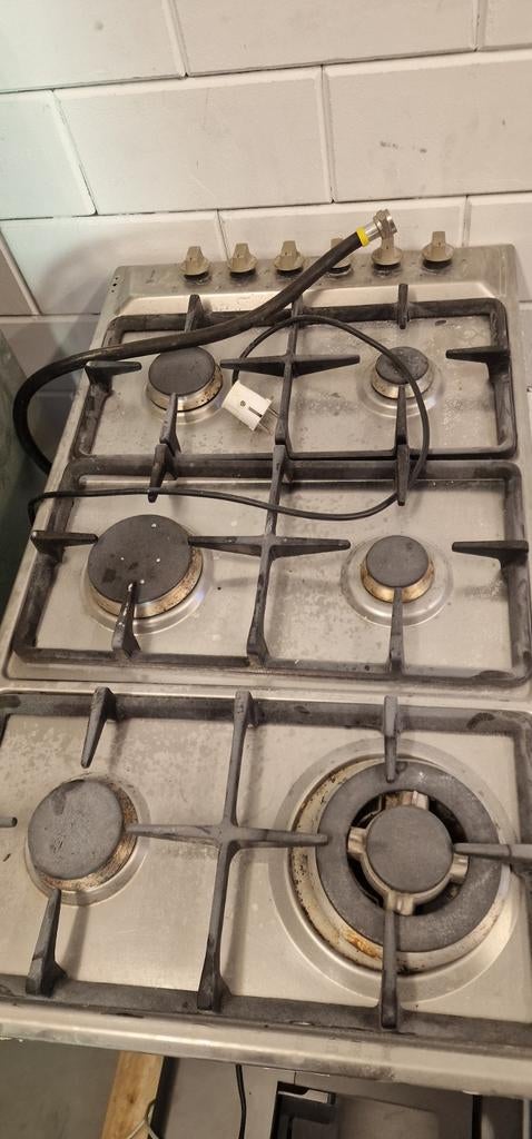 Gasfornuis met 6 pitten - Functioneel en betrouwbaar, Ophalen