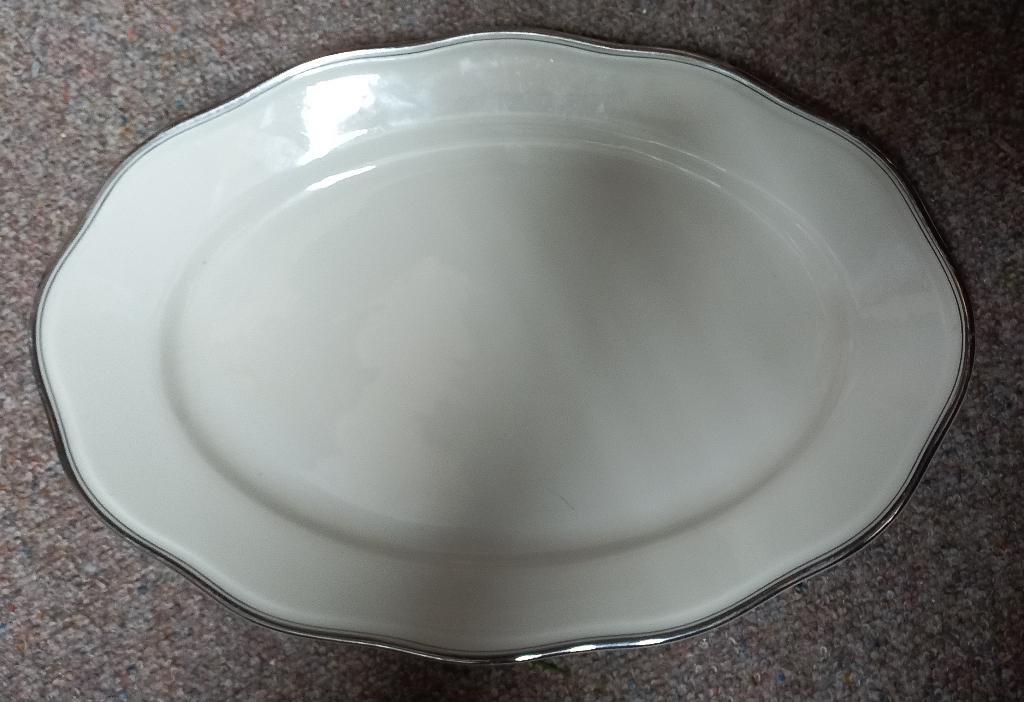 Antieke Pirkenhammer schaal met zilveren rand, genummerd, Ophalen of Verzenden