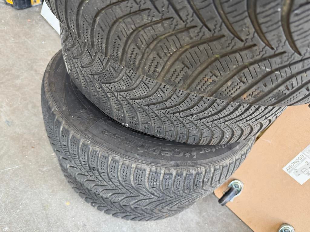 Velgen en banden 185/65R15, Ophalen of Verzenden, Zo goed als nieuw